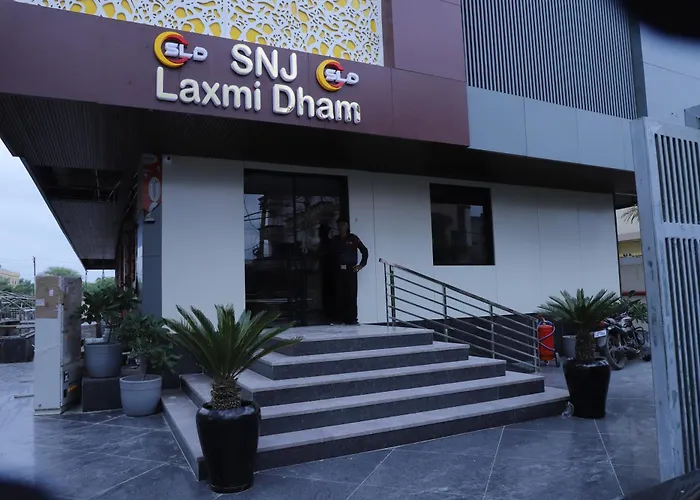 S.N.J Laxmi Dham Hotel Vrindavan
