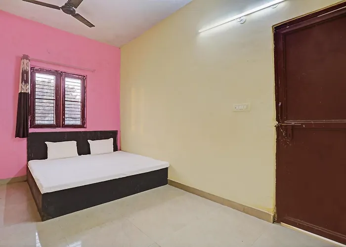Hotel O Kamla Banquet Hall Moradabad