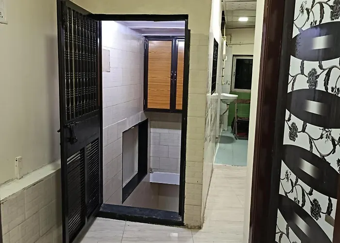 Hotel Urban Comfort Mumbai