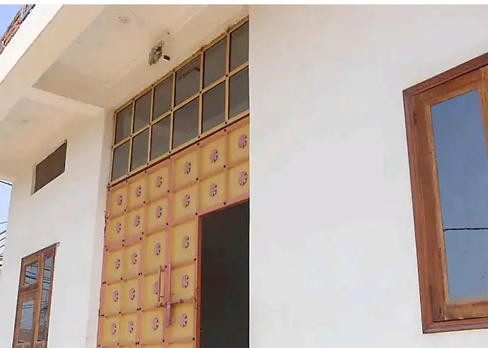 Mishri Lal Ju Ashram Hotel Vrindavan