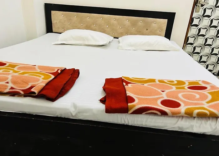 Mishri Lal Ju Ashram Hotel Vrindavan