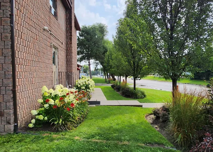 Canadas Best Value Inn-Richmond Hill