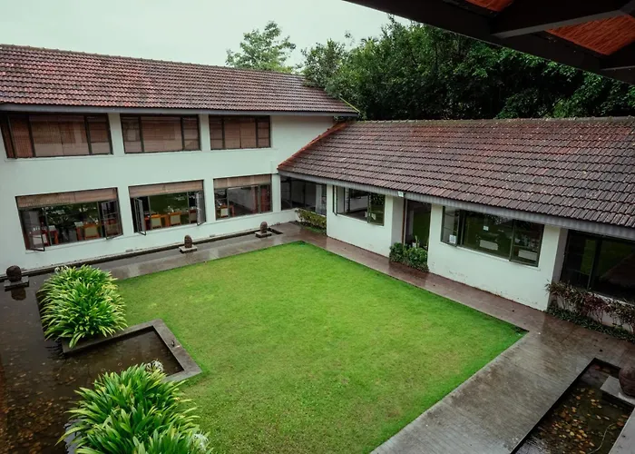 Misty Grove Resort Hotel Gudalur 