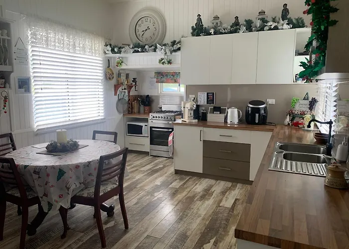 Cherry Blossom Cottage-With Country Charm And Spa Stanthorpe