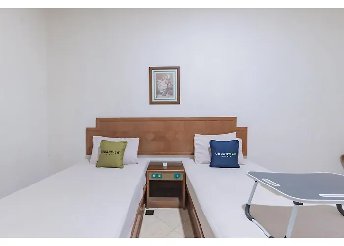 Urbanview Hotel Utari Bandung