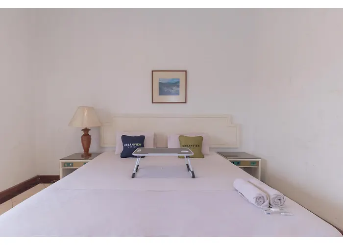 Urbanview Hotel Utari Bandung