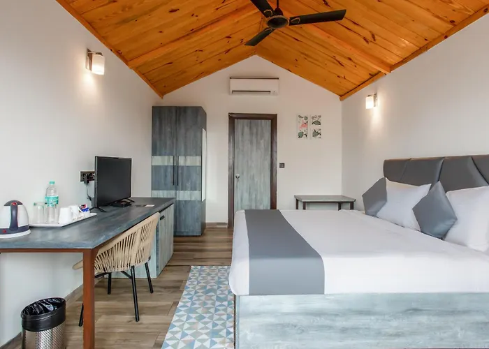 Stone Wood Beach Resort- A Party Hotel Vagator