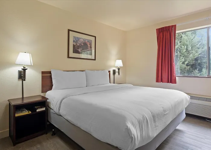 Quincy Inn And Suites