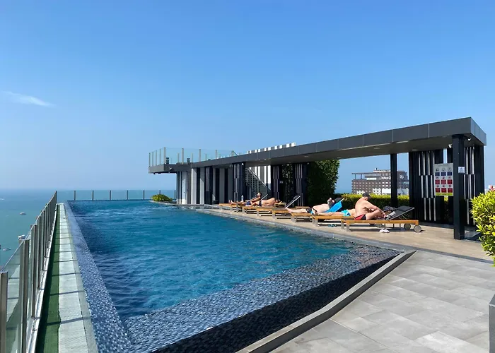The Base In Pattaya Condo