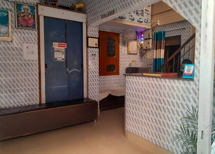 Hotel Gayatri Guest House Haridwar Near Railway Station - Ganga Ghat - Best Hotel In Haridwar