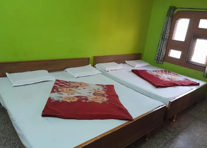 Hotel Gayatri Guest House Haridwar Near Railway Station - Ganga Ghat - Best Hotel In Haridwar