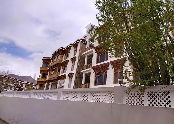 Kanishka Hotel Ladakh By Lexstays Leh