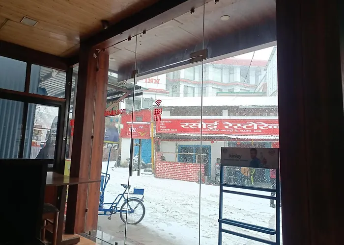 Midway Resturant And Guest House, Dhanaulti