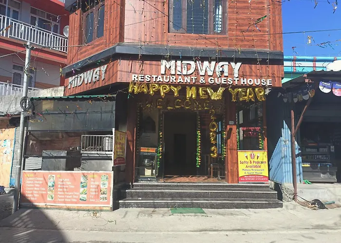 Midway Resturant And Guest House, Dhanaulti