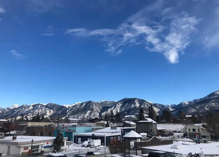 Canterbury Inn Invermere