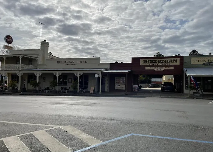 Hibernian Hotel Beechworth