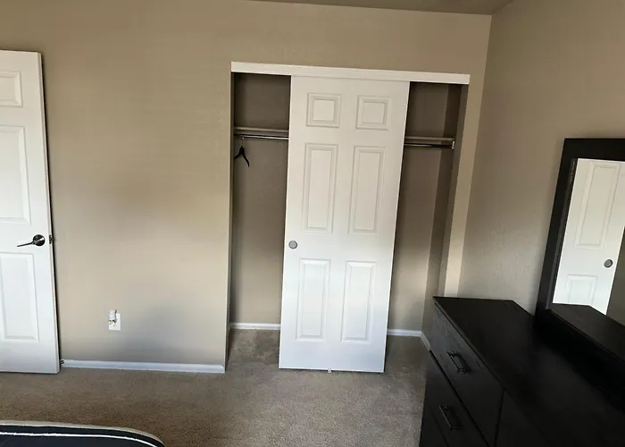 Humble Home Aurora