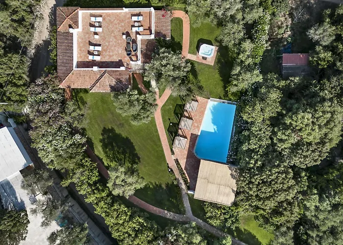 Hotel La Rocca Resort & Spa Baja Sardinia