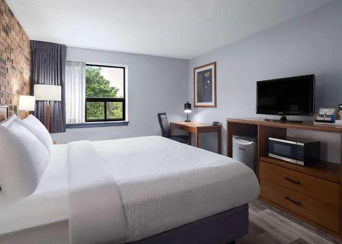 Travelodge By Wyndham Barrie
