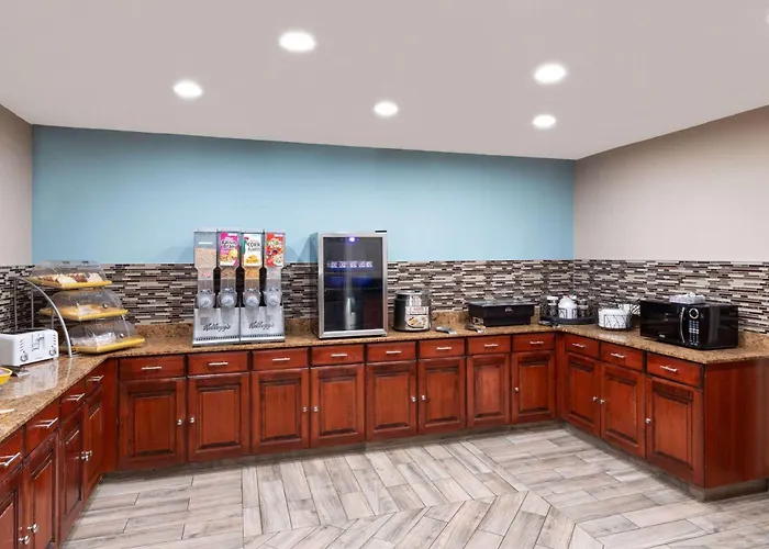 Super 8 By Wyndham Lubbock West Hotel