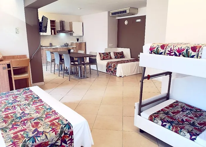 Amalfi Smart Hub Rooms & Apartments - Ideale Per Ragazzi Riccione