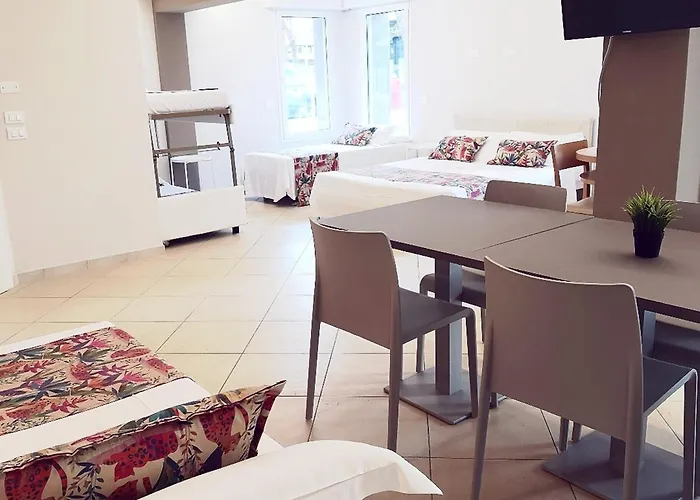 Amalfi Smart Hub Rooms & Apartments - Ideale Per Ragazzi Riccione