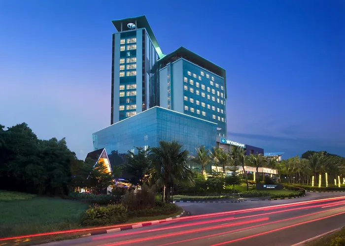 Wyndham Panbil Batam Hotel