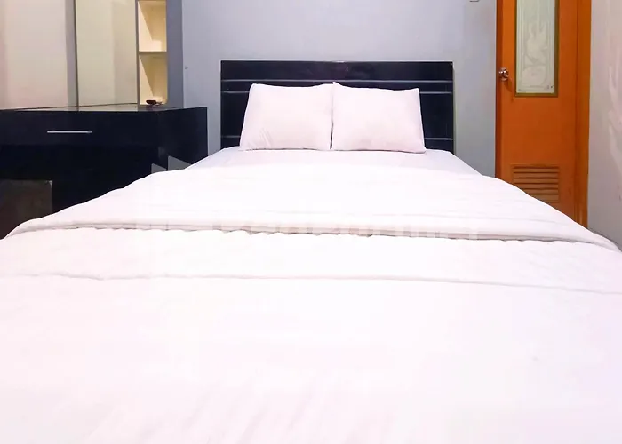 D'Waru Homestay Syariah Near Jl Slamet Riyadi Mitra Reddoorz Surakarta 