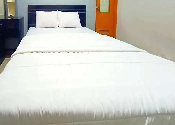 D'Waru Homestay Syariah Near Jl Slamet Riyadi Mitra Reddoorz Surakarta 