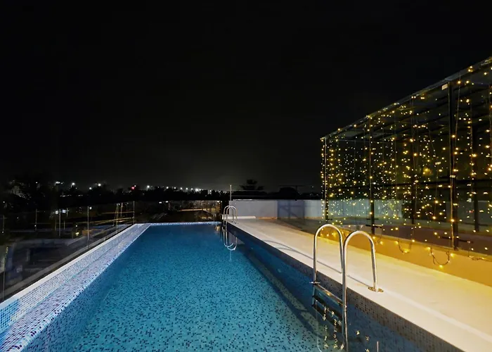 Townhouse Oak Hillside Aqua Hotel Bhubaneswar