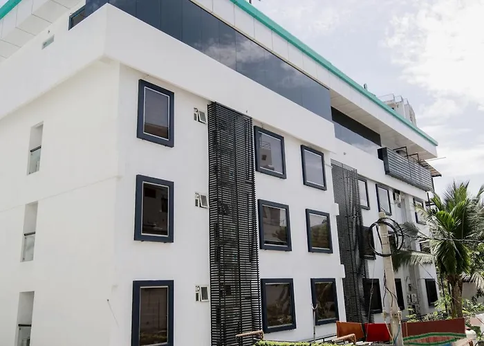 Goodland Elegance Hotel Thiruvananthapuram