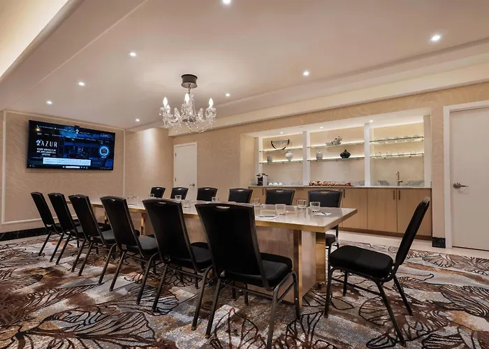 Azur Legacy Collection Hotel Vancouver