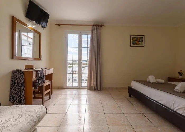 Laganas Holidays Hotel