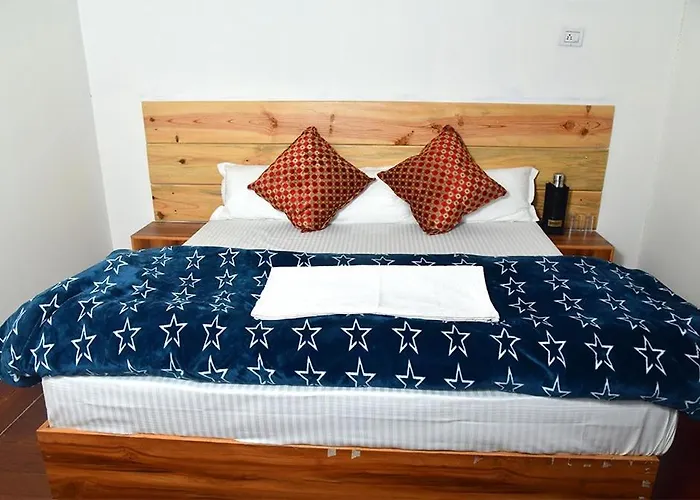 Rudra Camp Chopta Hotel