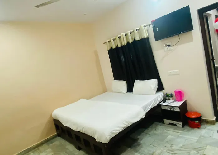 Luv Kush Baba Guest House Varanasi