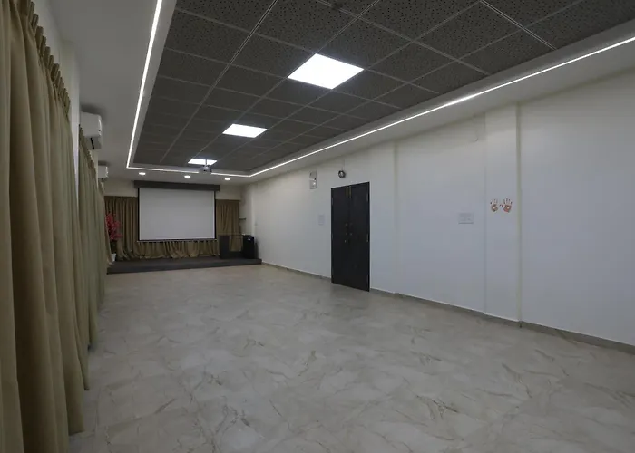 Hotel Ajinkya Palace Aurangabad 