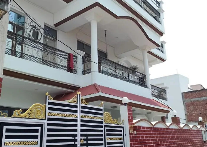 Varuna Palace Varanasi , Near Mandir & Ghat'S