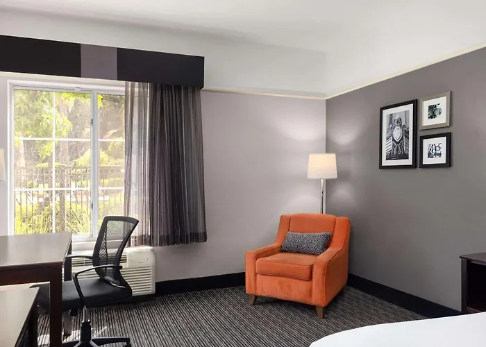 La Quinta By Wyndham Santa Clarita - Valencia Hotel Stevenson Ranch
