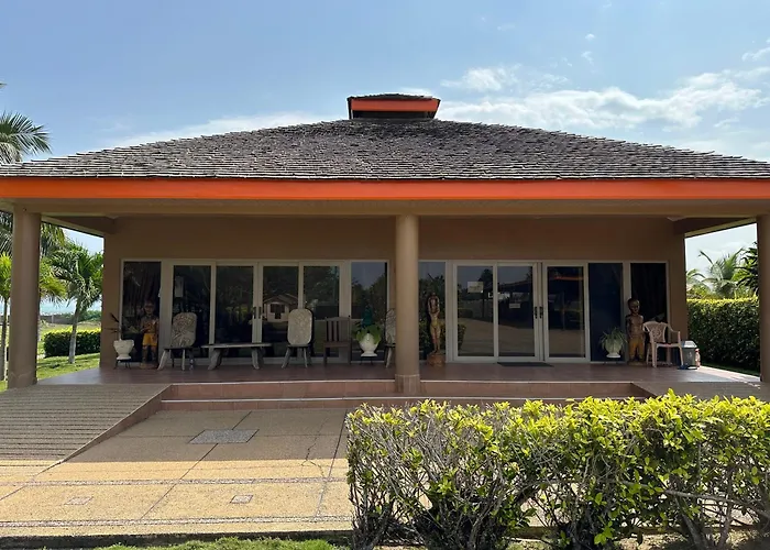 Elmina Bay Resort