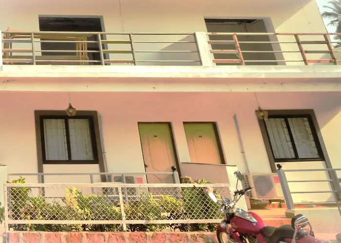 Motel Bottle Calangute