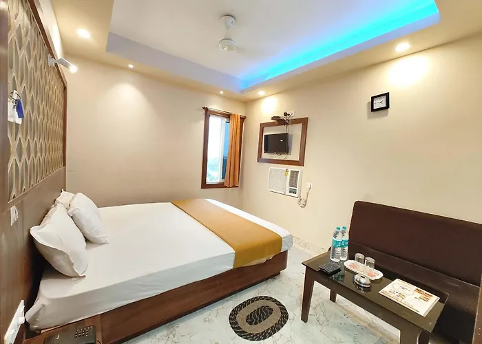 Goroomgo Park View Puri - Spacious And Decorated Room - Best Hotel In Puri