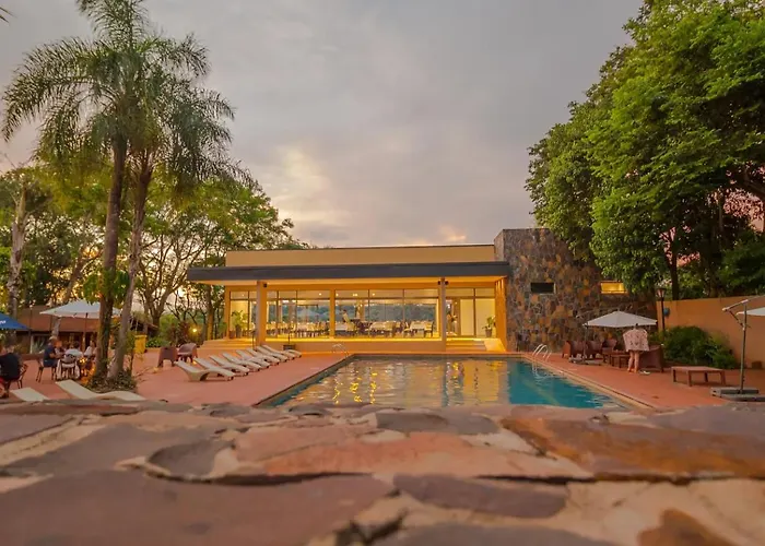 Pirayu Hotel & Resort Puerto Iguazú