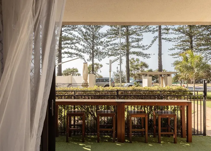 Columbia Beachfront Apartments On Rainbow Bay Gold Coast