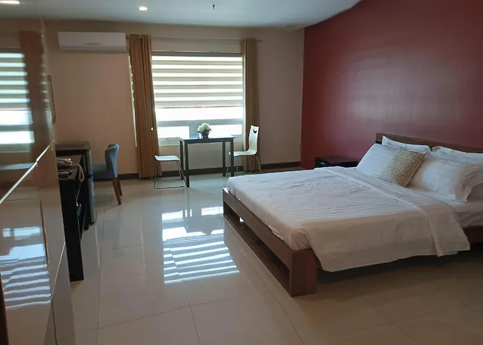 Ybc Grand Hotel Olongapo