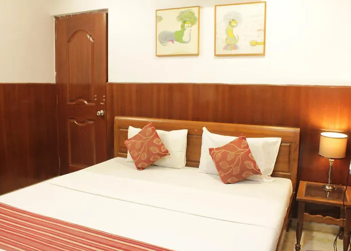 Happy Planet Bed & Breakfast Chennai