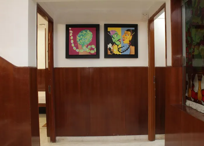 Happy Planet Bed & Breakfast Chennai