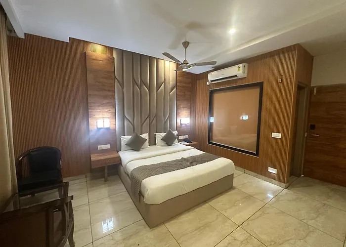 Hotel Destination Zirakpur
