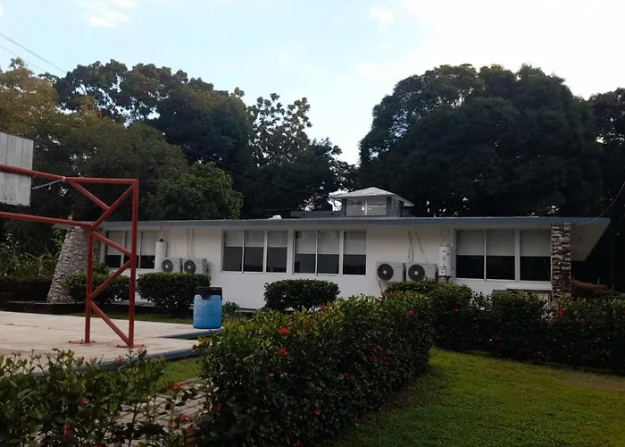 Hotel Los Leones Palenque