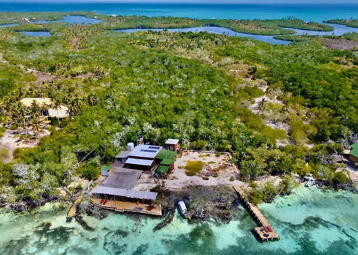 Medusa Hostel Isla Tintipan Tintipan Island