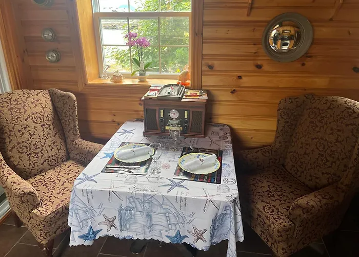 Seaescape Wharf Bed & Breakfast Bay Roberts